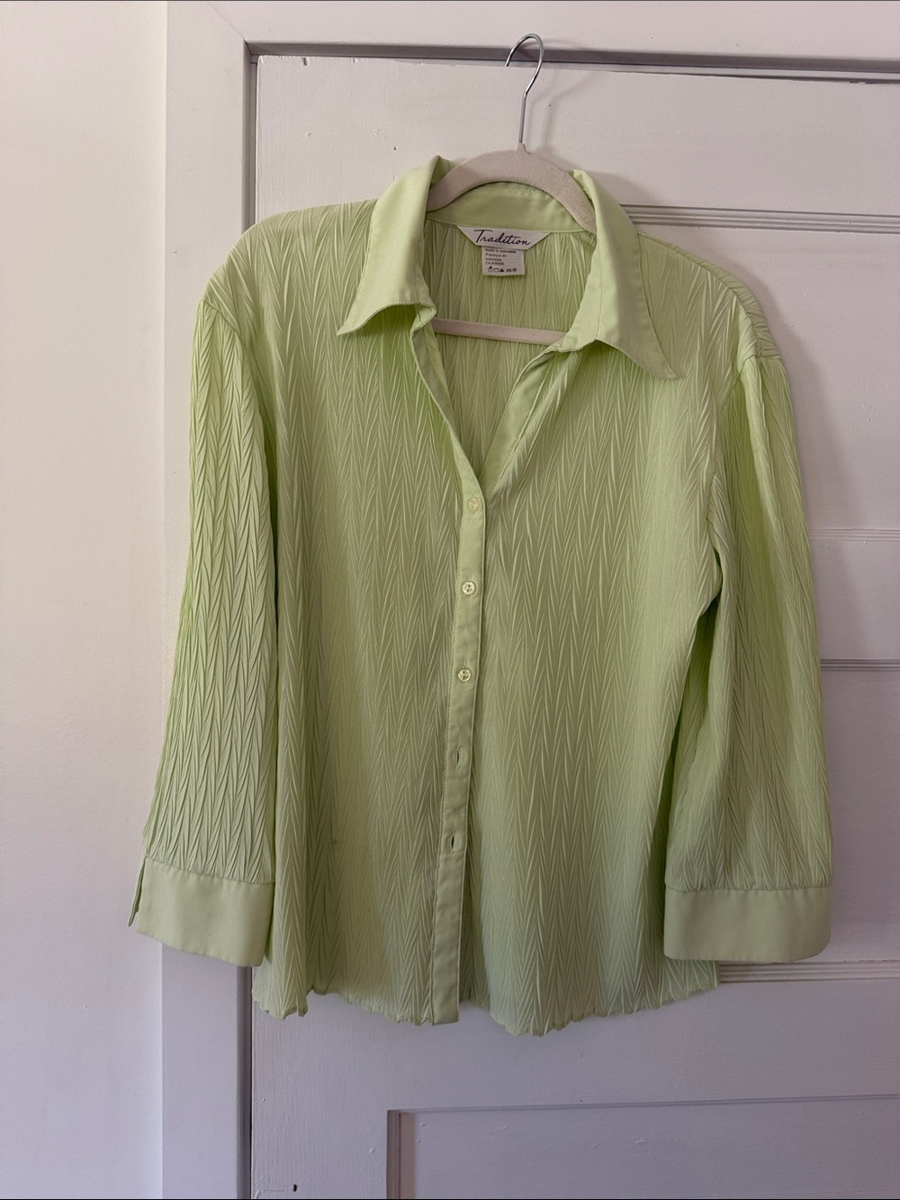 Light Green Textured Button-Front Women’s Blouse